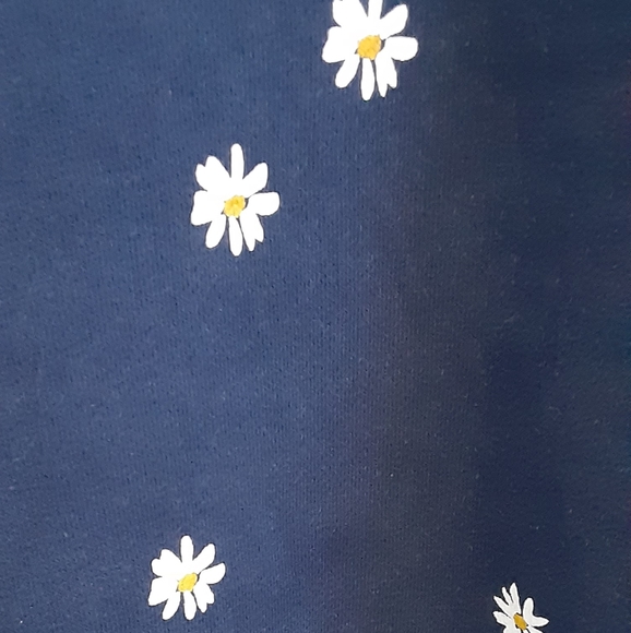 Navy Blue Daisy Print Sweatshirt - Picture 2 of 6